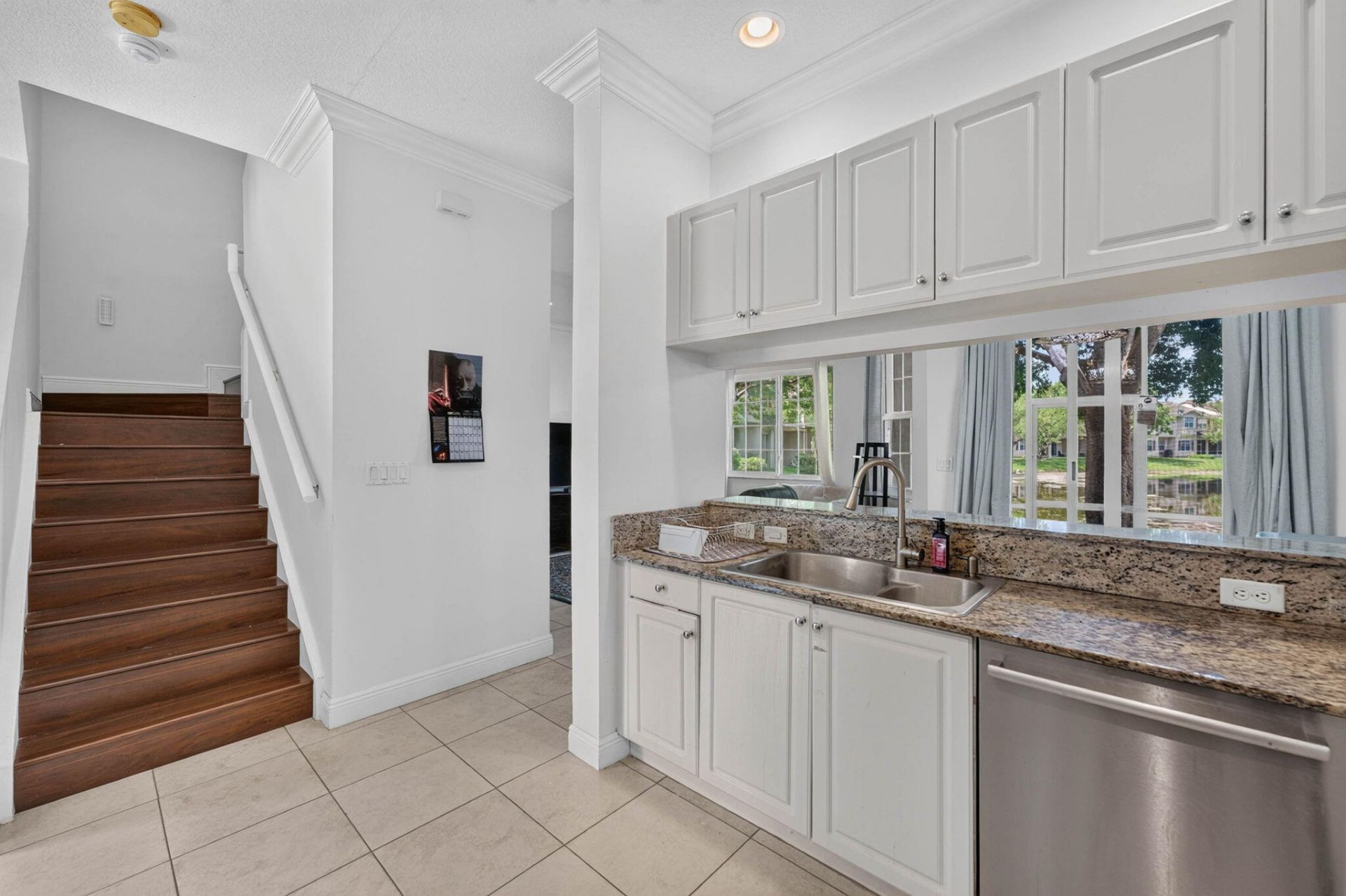 3355 Lakeside Drive, Davie, FL 33328 Photo