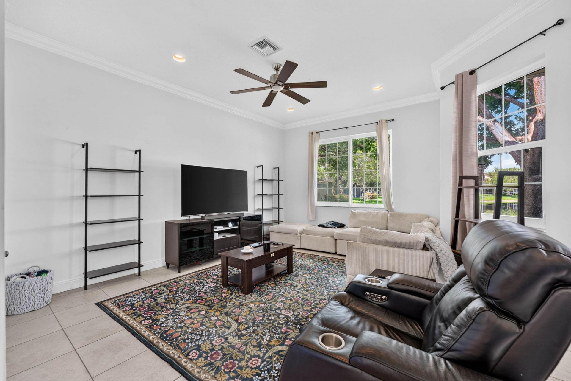 3355 Lakeside Drive, Davie, FL 33328 Photo