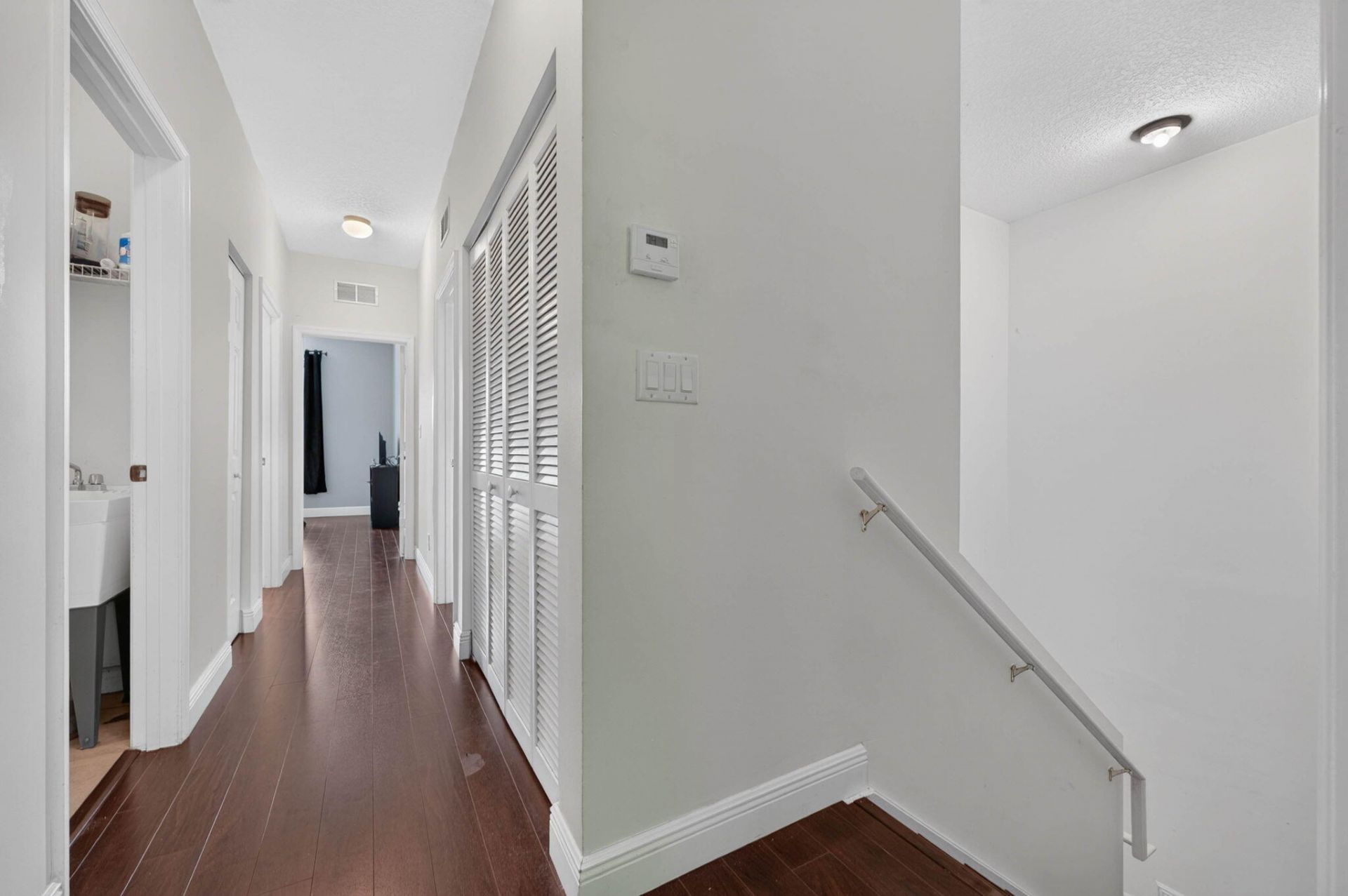 3355 Lakeside Drive, Davie, FL 33328 Photo
