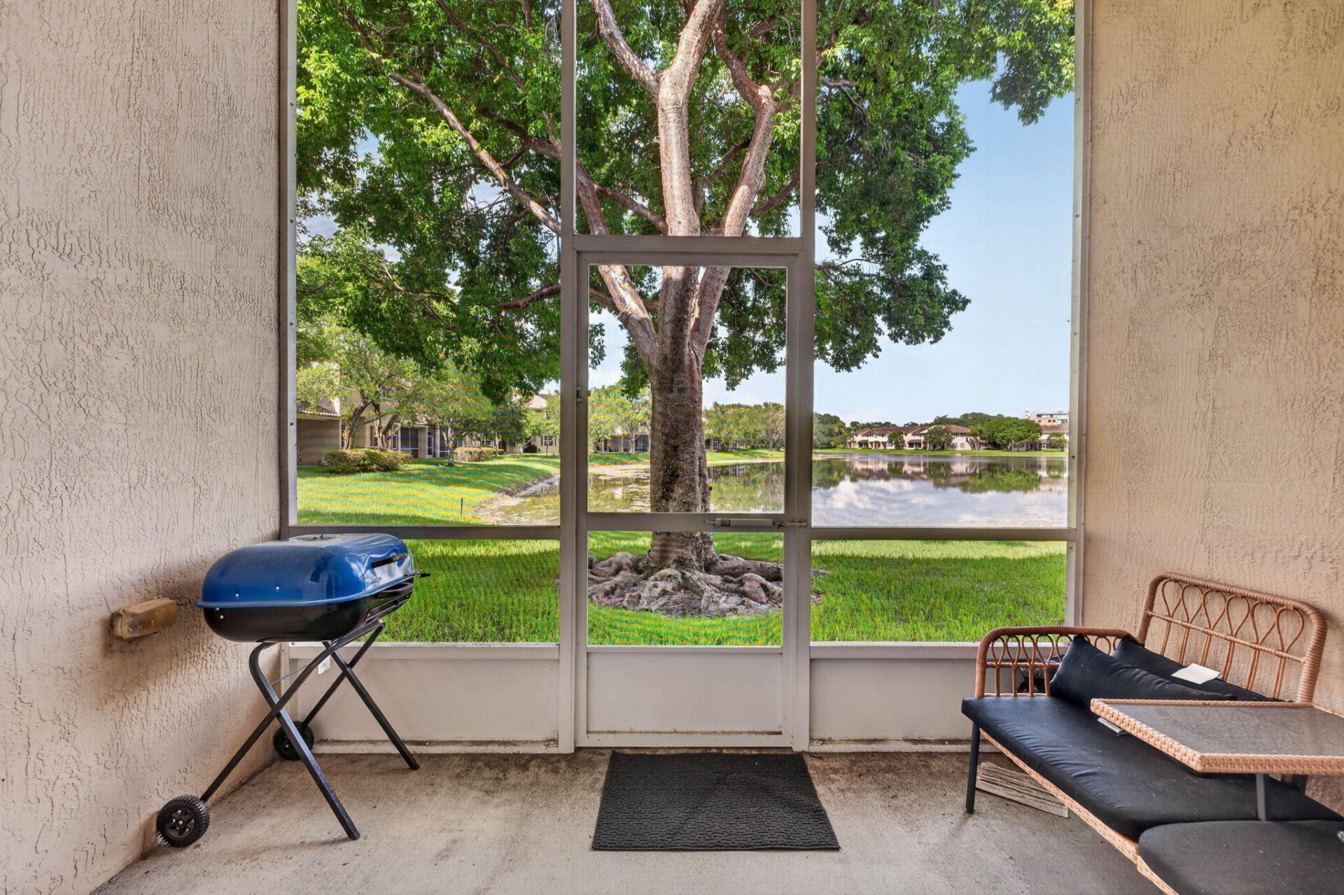 3355 Lakeside Drive, Davie, FL 33328 Photo