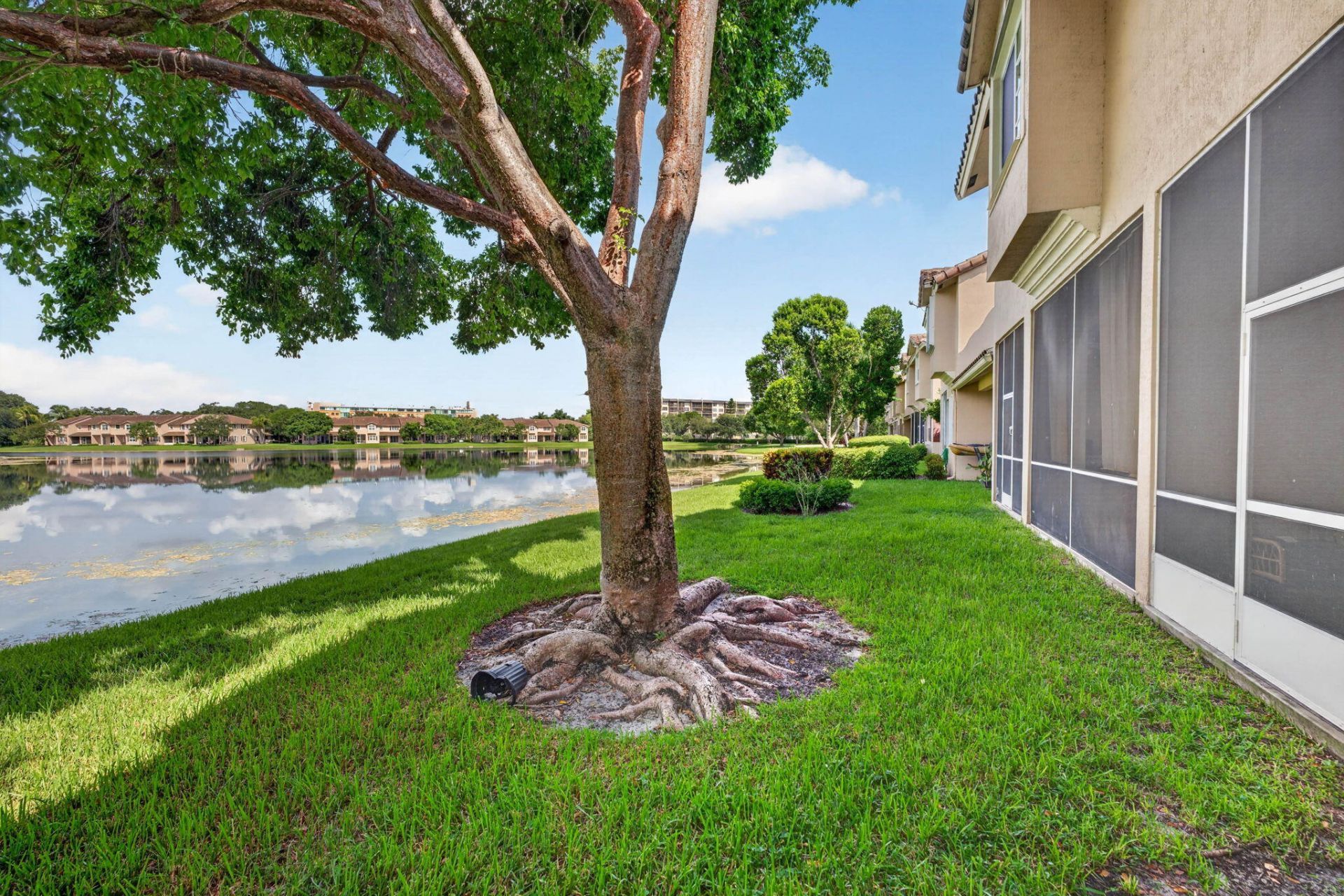 3355 Lakeside Drive, Davie, FL 33328 Photo