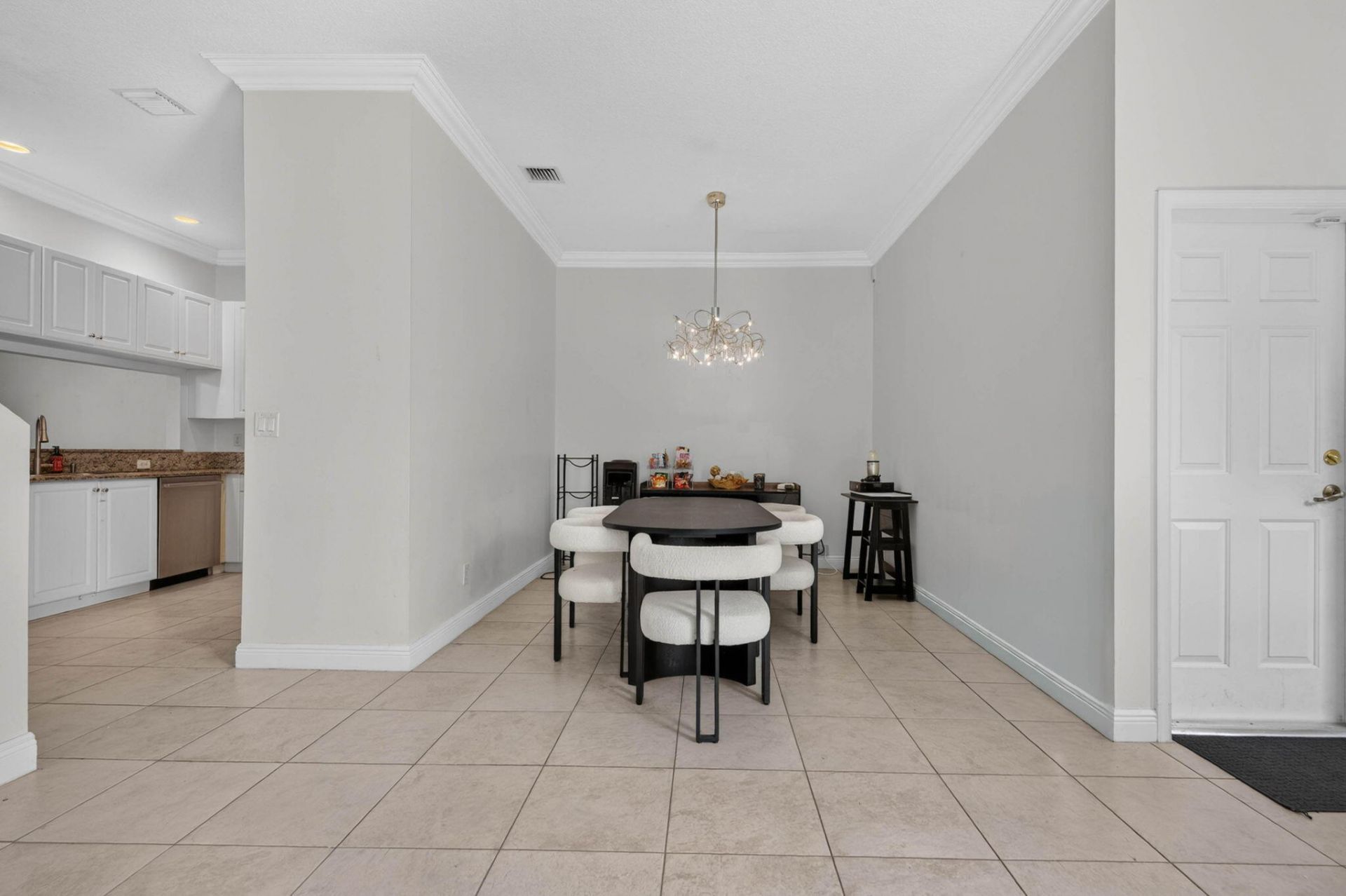 3355 Lakeside Drive, Davie, FL 33328 Photo
