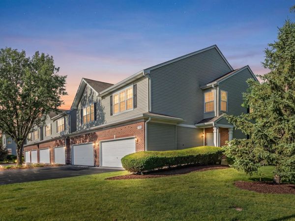 158 N Palmer Drive , Bolingbrook, IL 60490