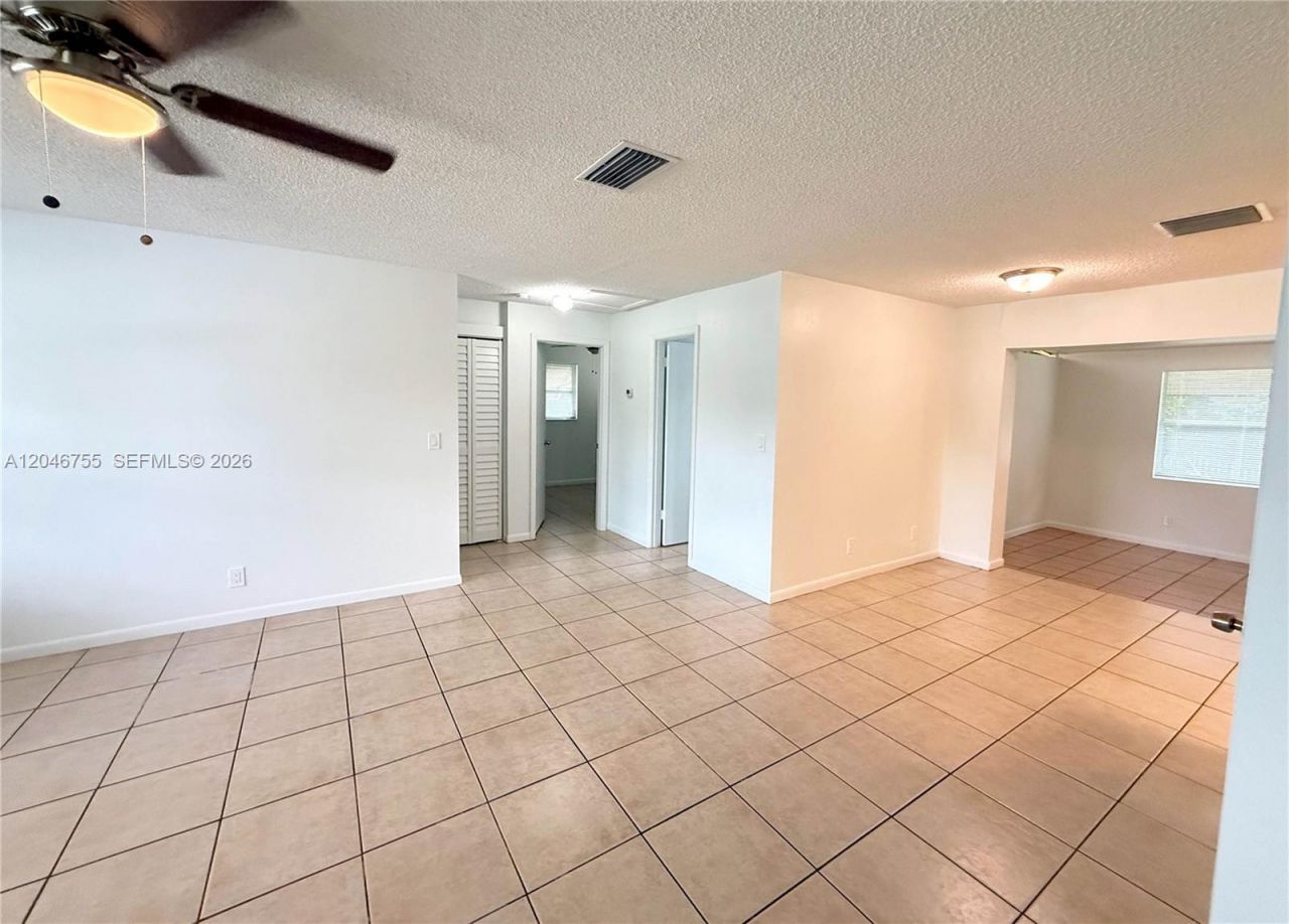 12096 Dolphin Dr, Palm Beach Gardens, FL 33410 Photo