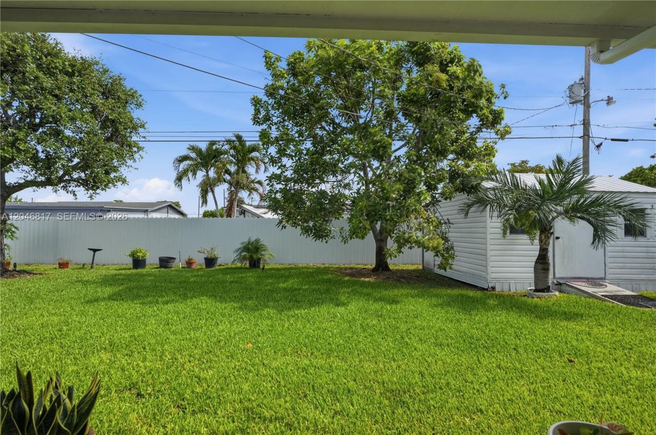 10451 SW 201st Ter, Cutler Bay, FL 33189 Photo