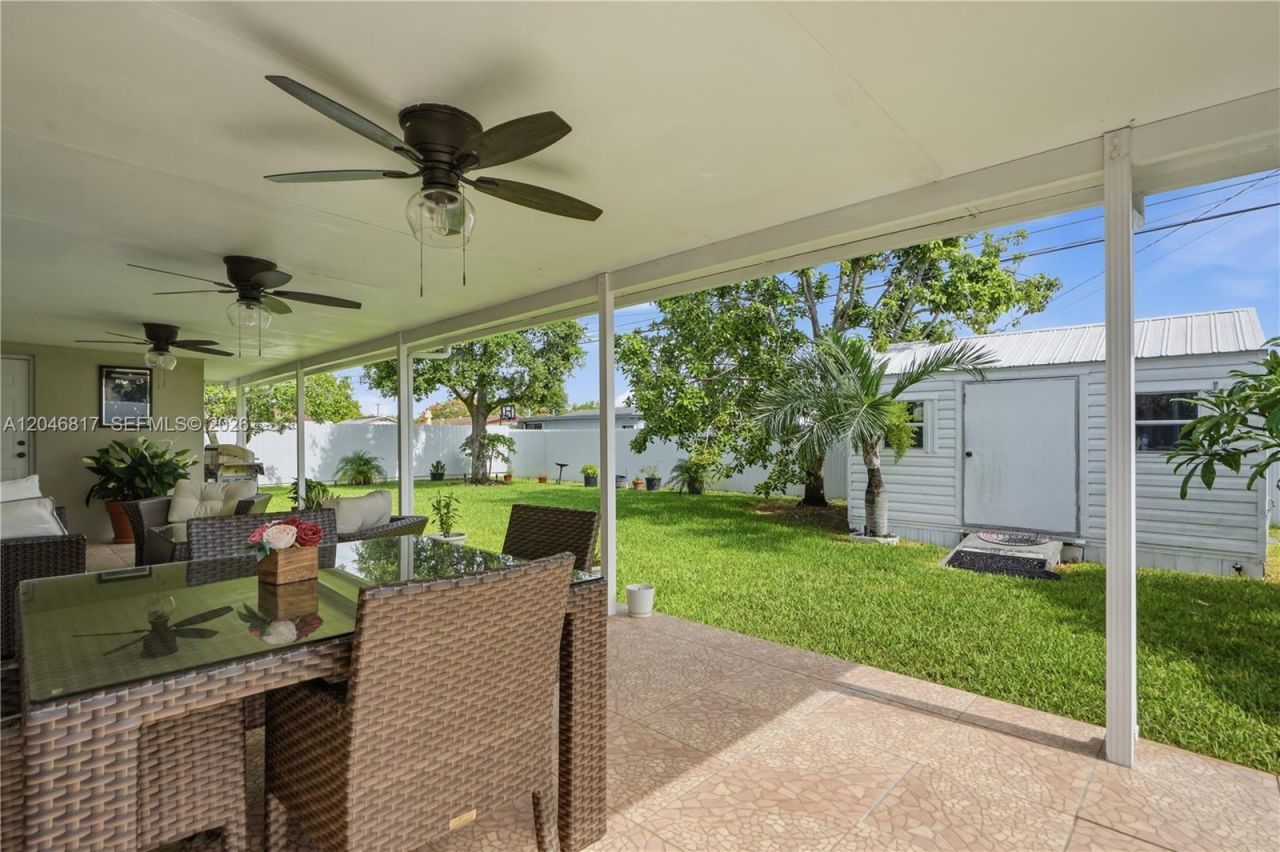 10451 SW 201st Ter, Cutler Bay, FL 33189 Photo
