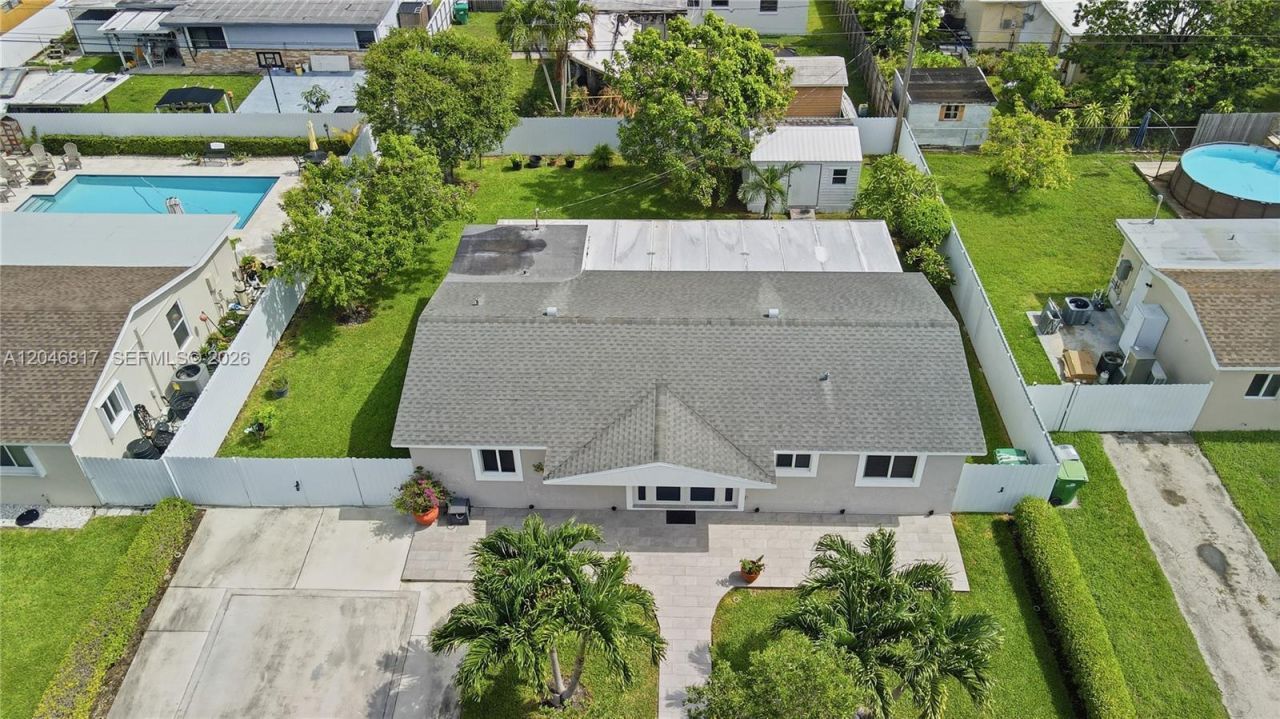 10451 SW 201st Ter, Cutler Bay, FL 33189 Photo