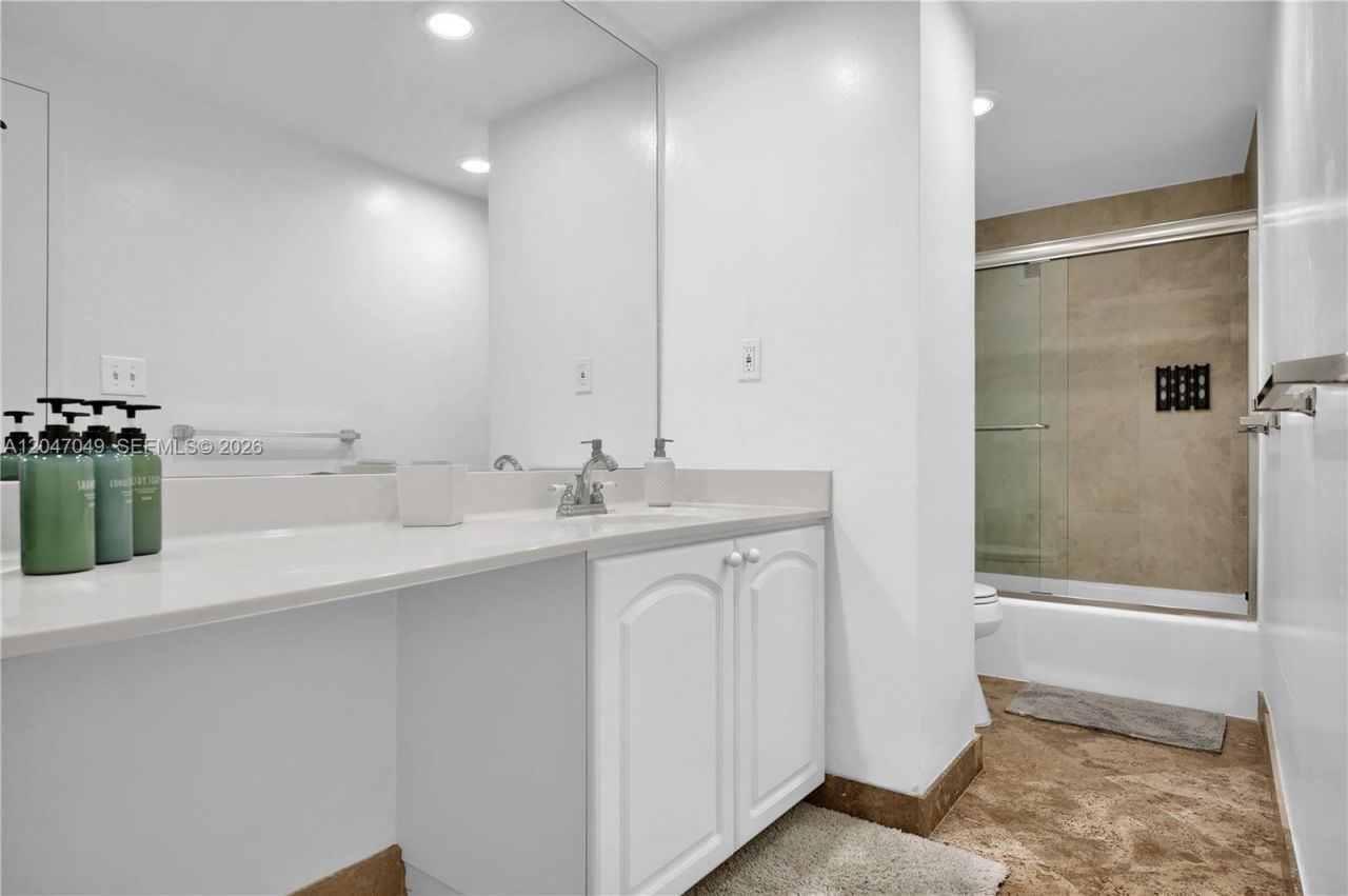 4001 S Ocean Dr , Unit 11M, Hollywood, FL 33019 Photo