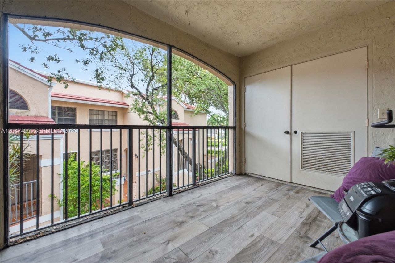 11862 NW 11th St , Unit 11862, Pembroke Pines, FL 33026 Photo