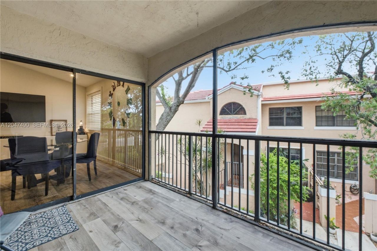11862 NW 11th St , Unit 11862, Pembroke Pines, FL 33026 Photo