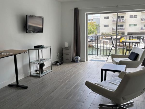 3642 NE 171st St , Unit 203, North Miami Beach, FL 33160