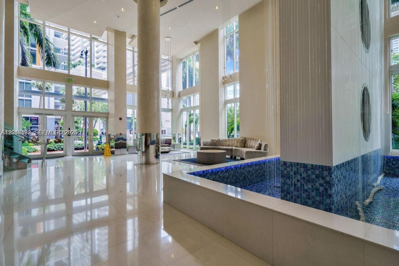 41 SE 5th St , Unit 1709, Miami, FL 33131 Photo