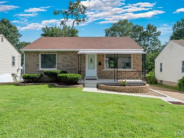 9542 Theodosia Avenue, Overland, MO 63114