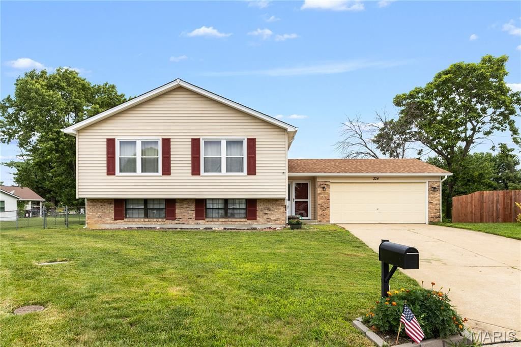 334 Atrium Ridge Court, Saint Peters, MO 63304 Main Photo