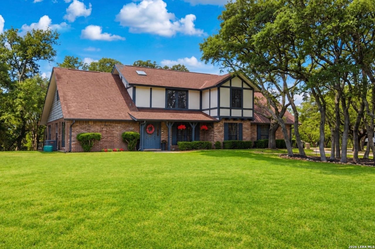 28417 Royal Ascot Dr, Fair Oaks Ranch, TX 78015 Main Photo