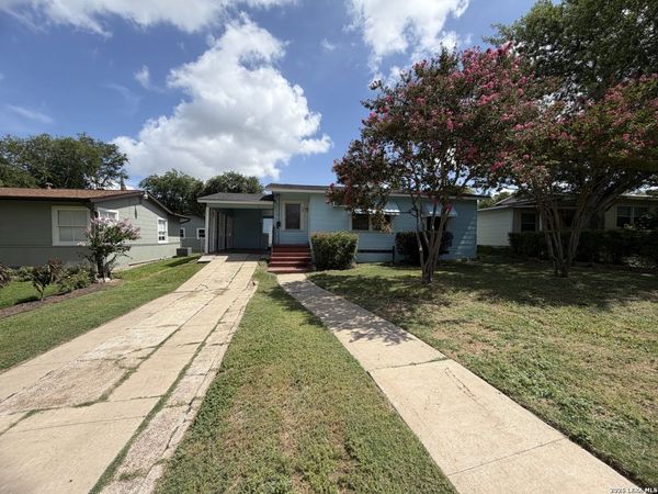 327 Blakeley Dr, San Antonio, TX 78209