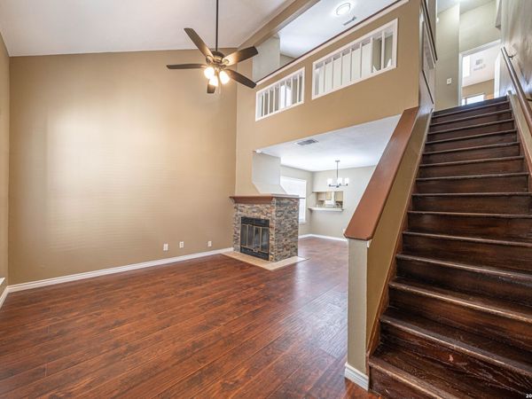 821 Meadow Stone, Converse, TX 78109