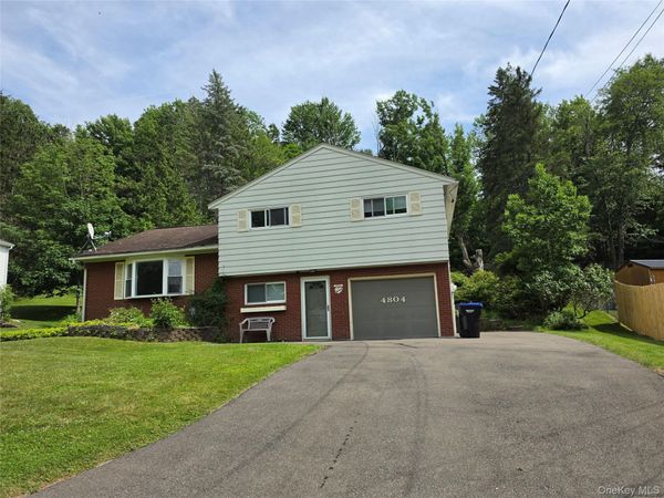 4804 Country Club Road, Vestal, NY 13850