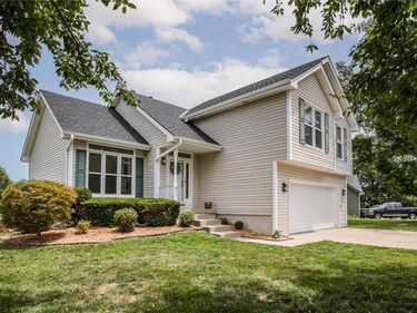 819 Porter Ridge Road, Kearney, MO 64060