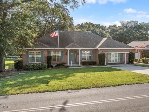 5379 College Drive , Graceville, FL 32440
