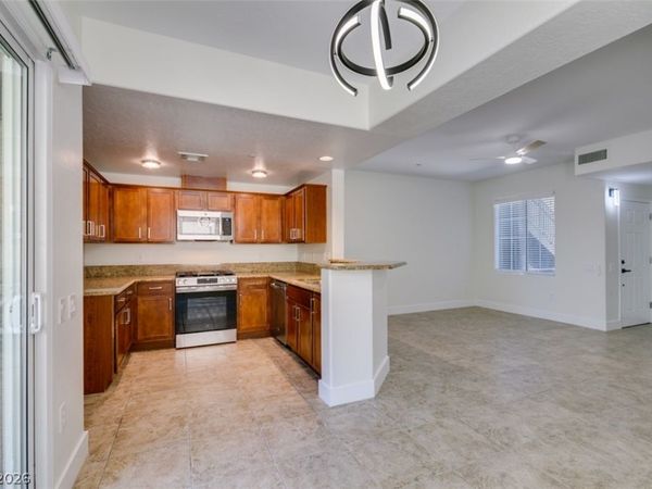6868 Sky Pointe Drive, Unit 1038, Las Vegas, NV 89131