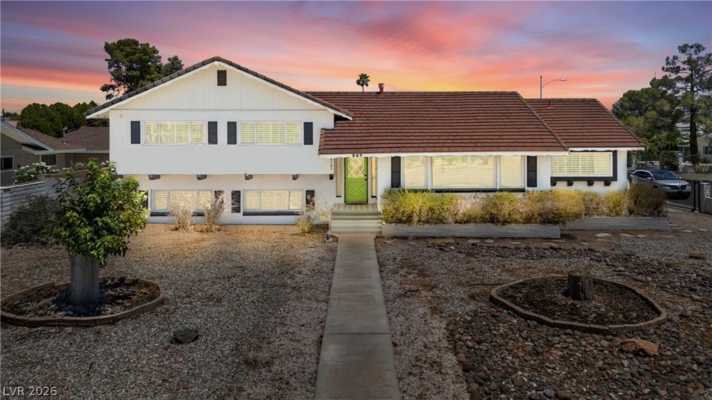 845 Kenny Way, Las Vegas, NV 89107 Main Photo