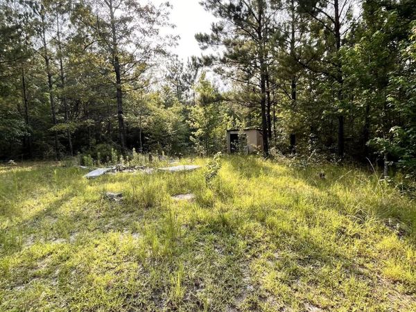 27 Roy, Lumberton, MS 39455