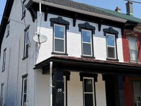 35 W MAIN STREET, NEWMANSTOWN, PA 17073