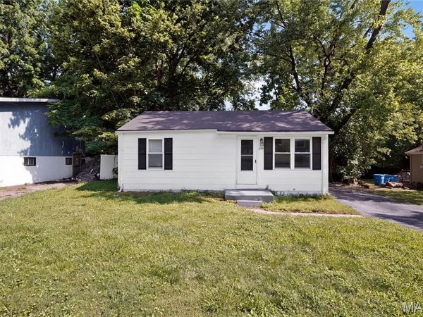 249 Barto Drive , St Louis, MO 63135