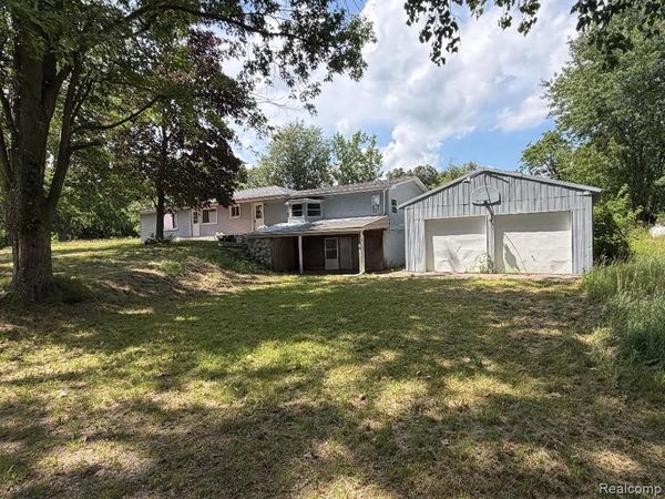 3515 Morton Road, Stockbridge Twp, MI 49285
