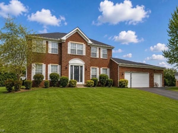 1273 Muchney Circle, Akron, OH 44312