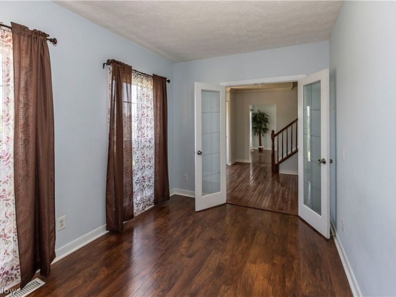 1273 Muchney Circle, Akron, OH 44312 Photo 17