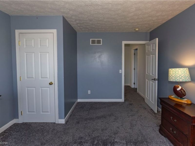 1273 Muchney Circle, Akron, OH 44312 Photo 24