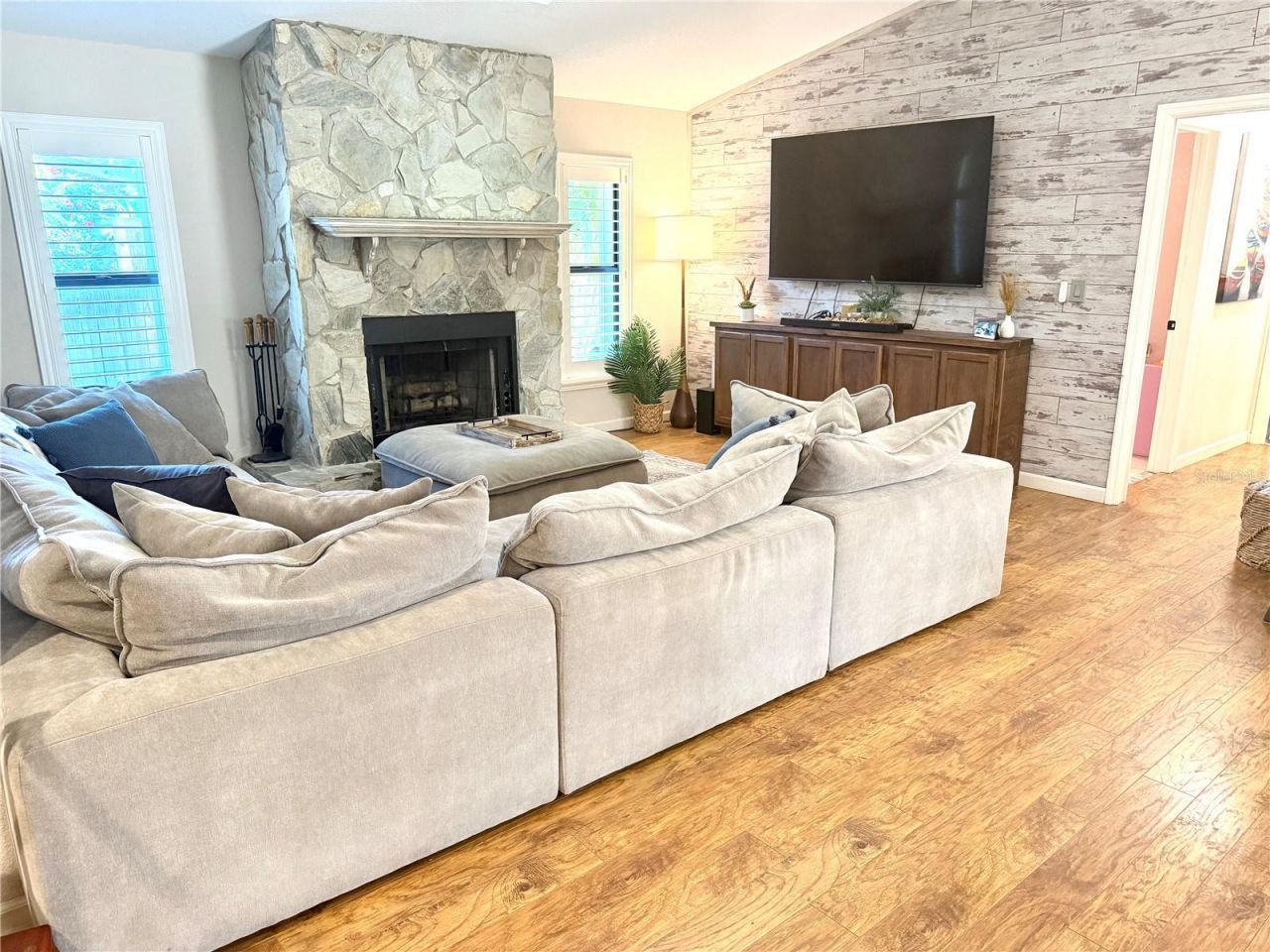 1087 Bay Harbor Drive , Englewood, FL 34224 Photo