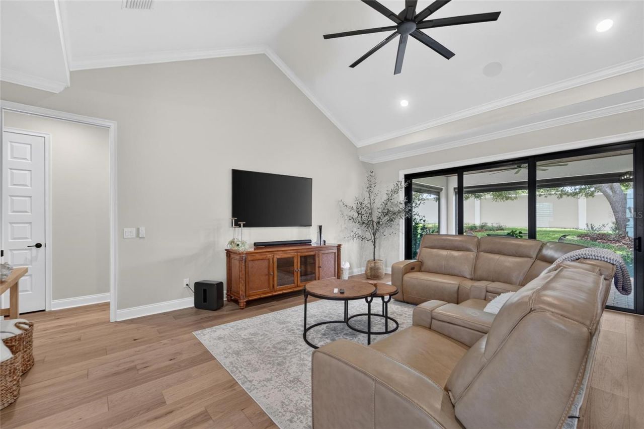 5391 Clubhouse Hills Lane , Lakeland, FL 33812 Photo