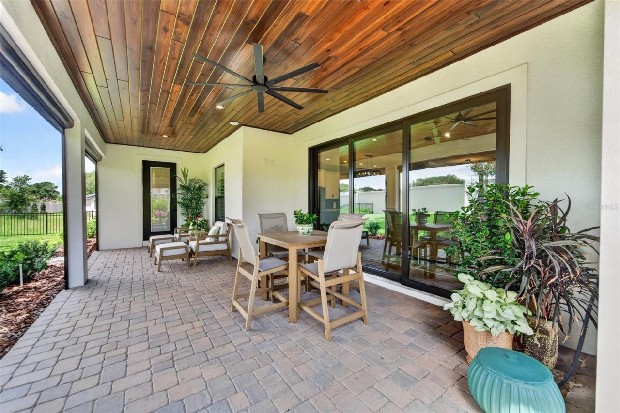 5391 Clubhouse Hills Lane , Lakeland, FL 33812 Photo