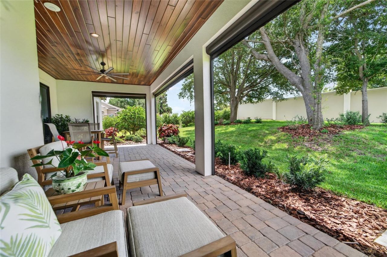 5391 Clubhouse Hills Lane , Lakeland, FL 33812 Photo