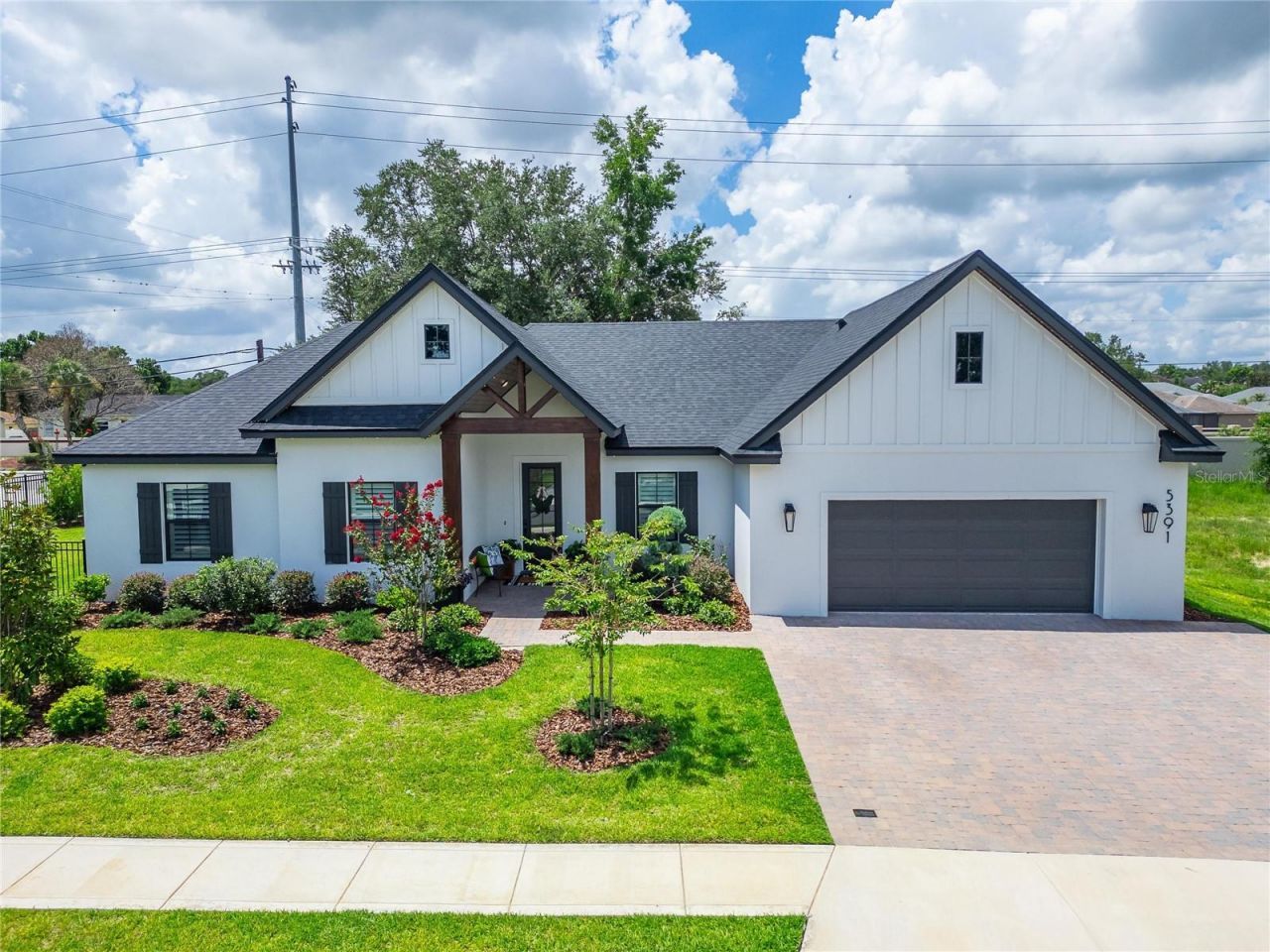 5391 Clubhouse Hills Lane , Lakeland, FL 33812 Photo