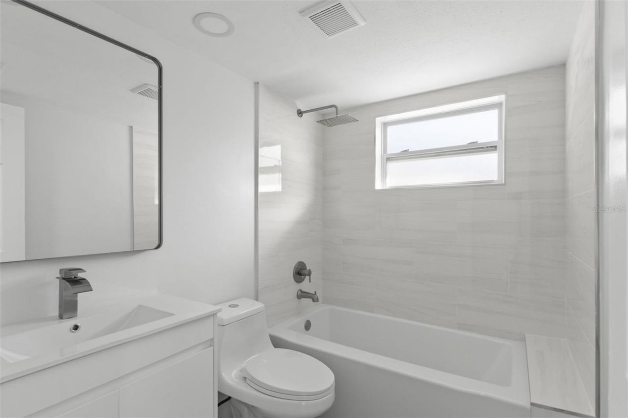 5931 Denver Street Ne, Saint Petersburg, FL 33703 Photo