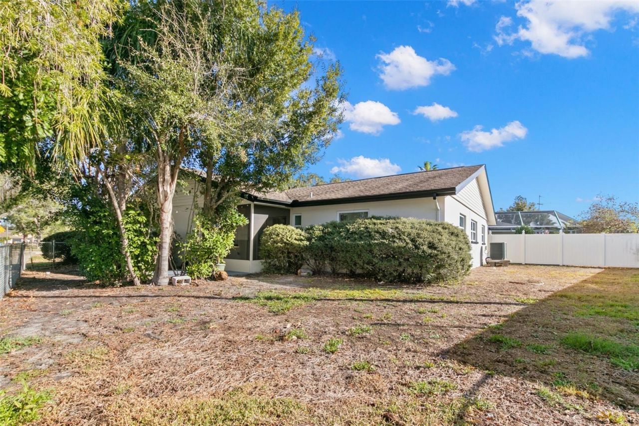 5931 Denver Street Ne, Saint Petersburg, FL 33703 Photo