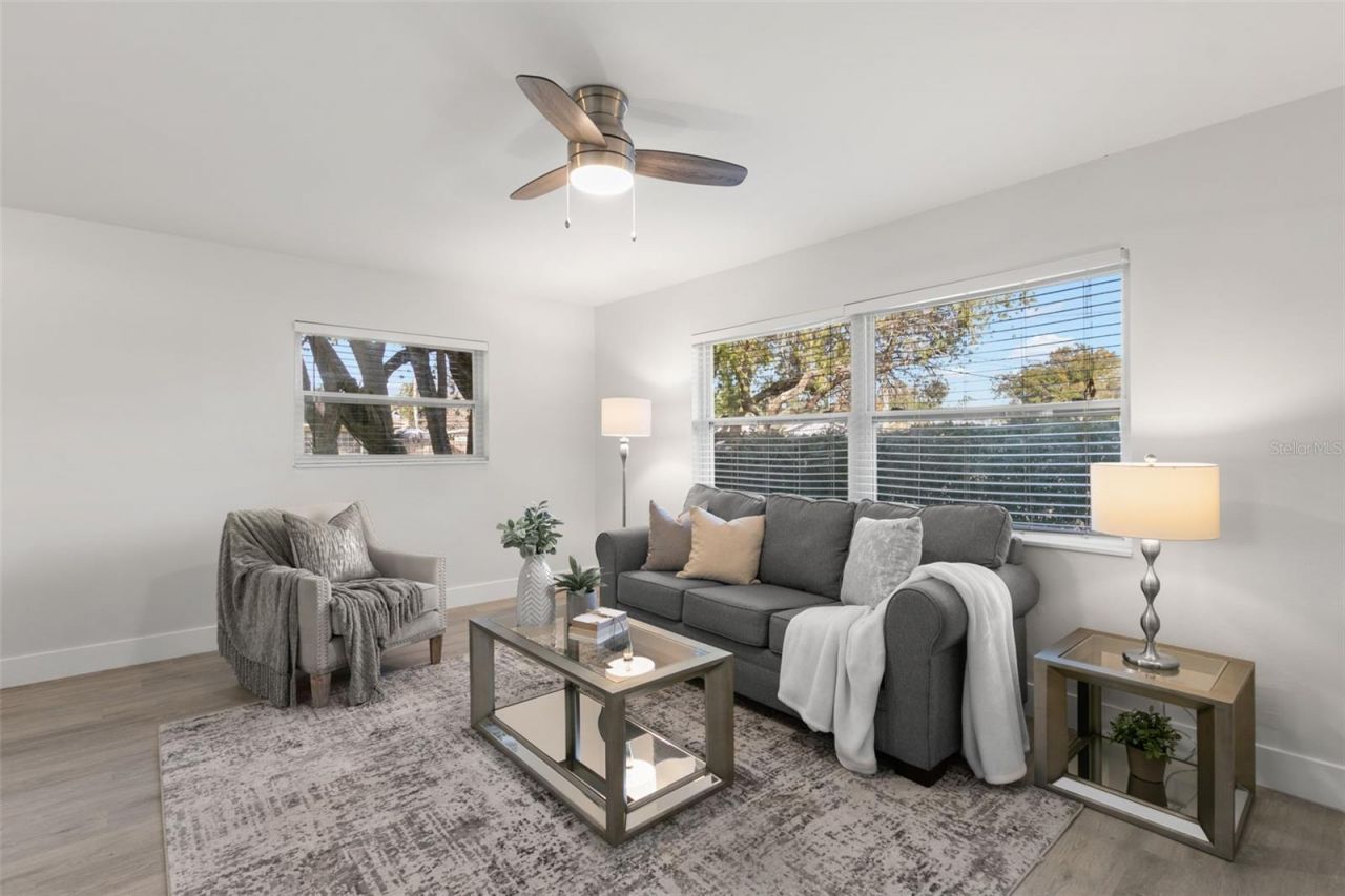 5931 Denver Street Ne, Saint Petersburg, FL 33703 Photo
