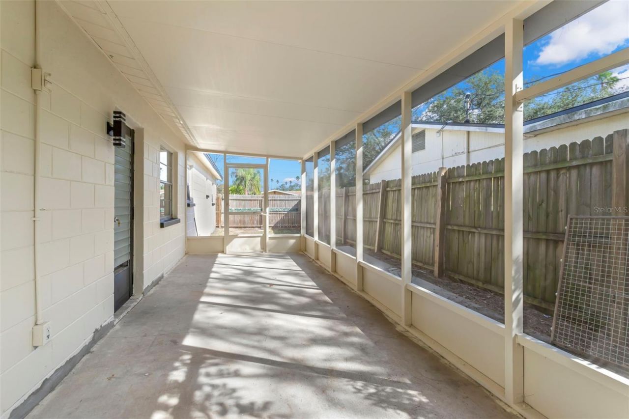 1524 Arizona Avenue Ne, Saint Petersburg, FL 33703 Photo