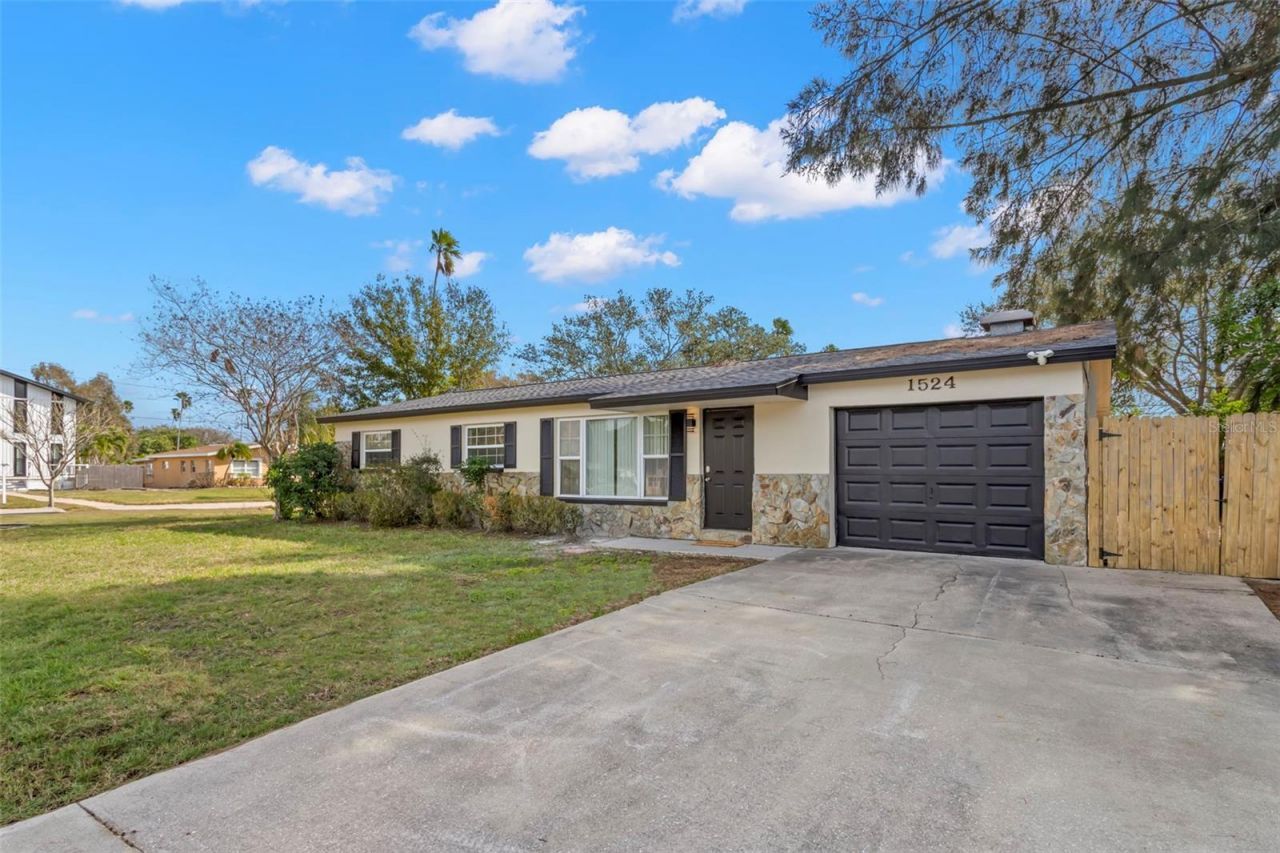 1524 Arizona Avenue Ne, Saint Petersburg, FL 33703 Photo