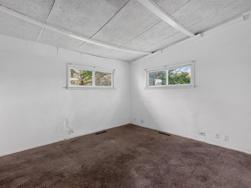 1823 E Blake Avenue , Columbus, OH 43219 Photo 10