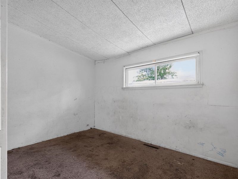 1823 E Blake Avenue , Columbus, OH 43219 Photo 11