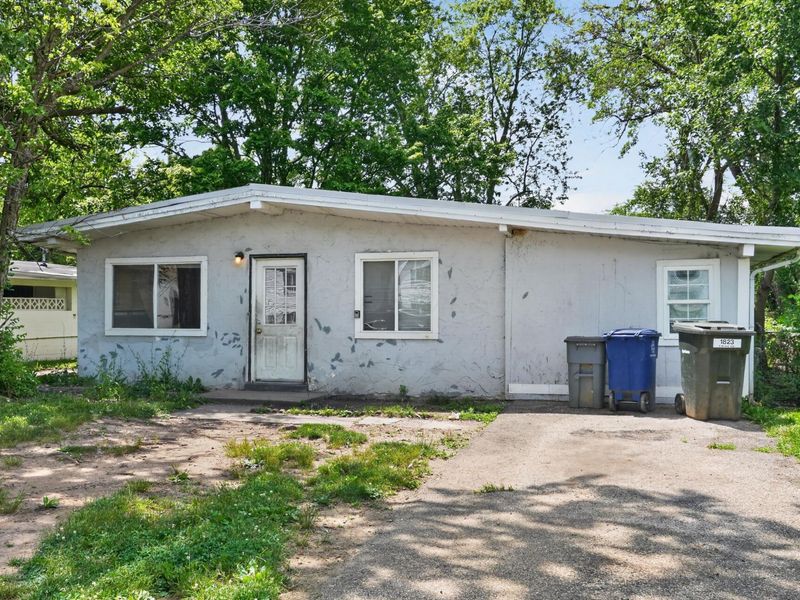 1823 E Blake Avenue, Columbus, OH 43219 Photo 2