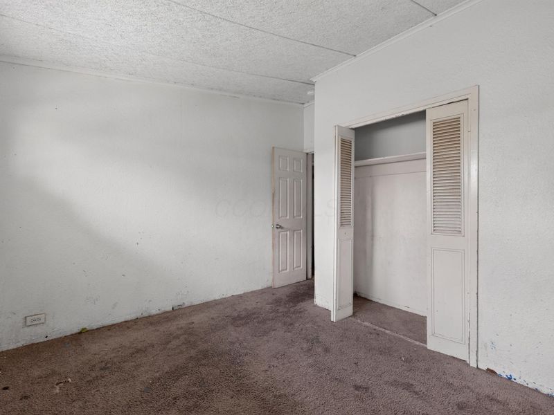 1823 E Blake Avenue, Columbus, OH 43219 Photo 5
