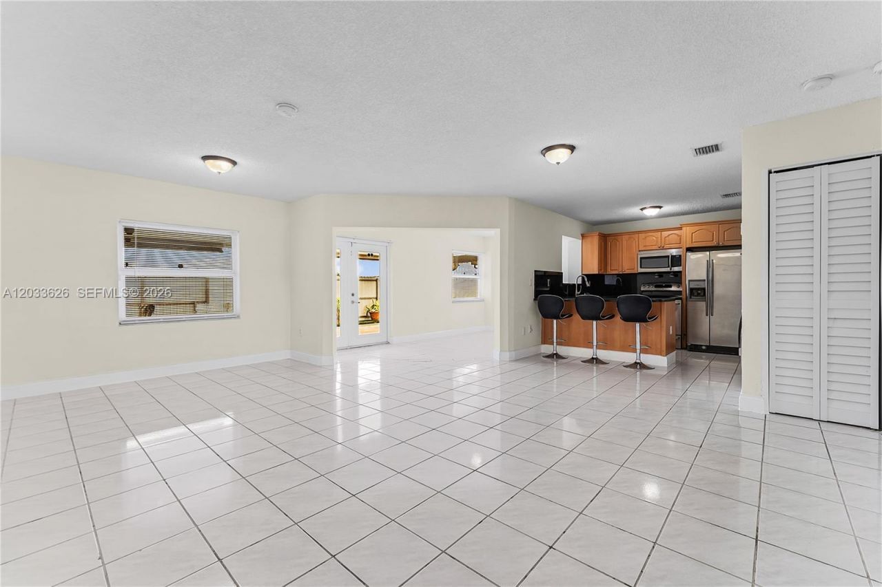 12622 SW 211th Ter , Miami, FL 33177 Photo