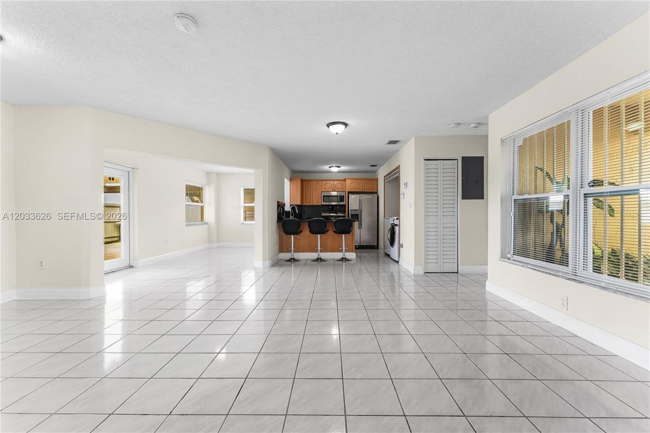 12622 SW 211th Ter , Miami, FL 33177 Photo