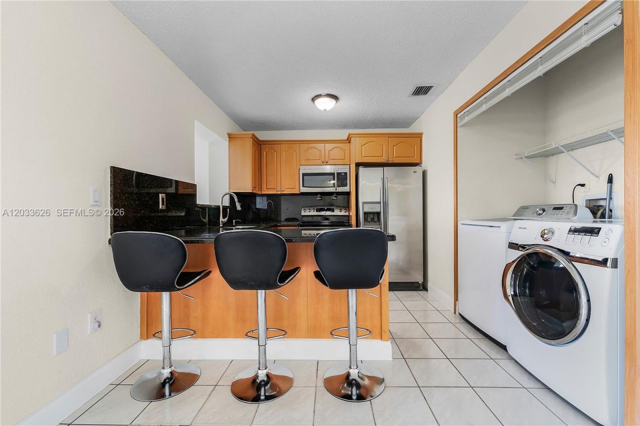 12622 SW 211th Ter , Miami, FL 33177 Photo